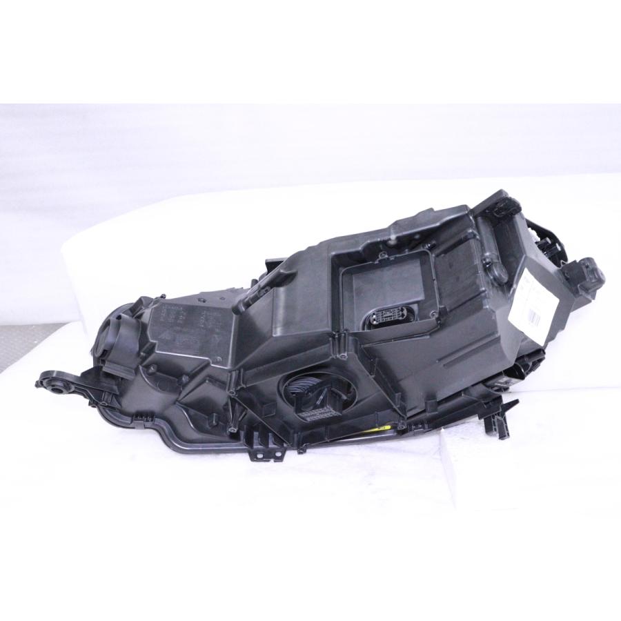 ☆美品☆アウディA5☆右ヘッドライト マトリクス 8W6.941.036.F