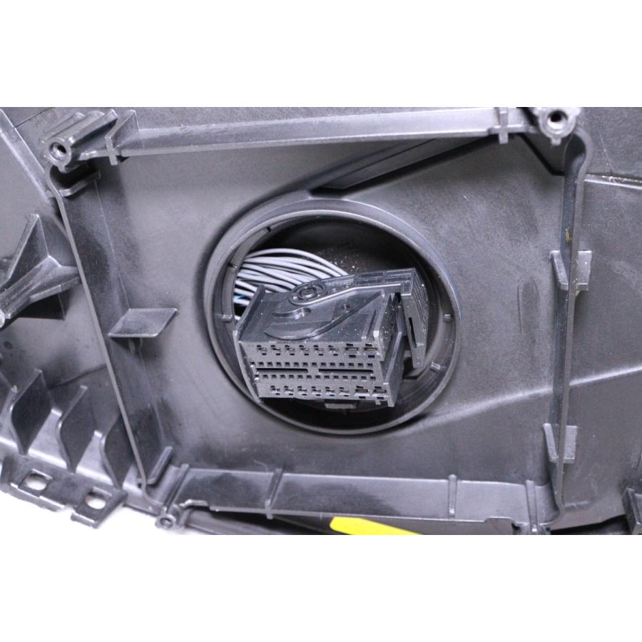 A5　マトリックス　LED　8W6　アウディ　Audi　純正　ヘッド ライト 左 28-1405☆美品 LED 8W アウディA5☆右ヘッドライト マトリクス 8W6