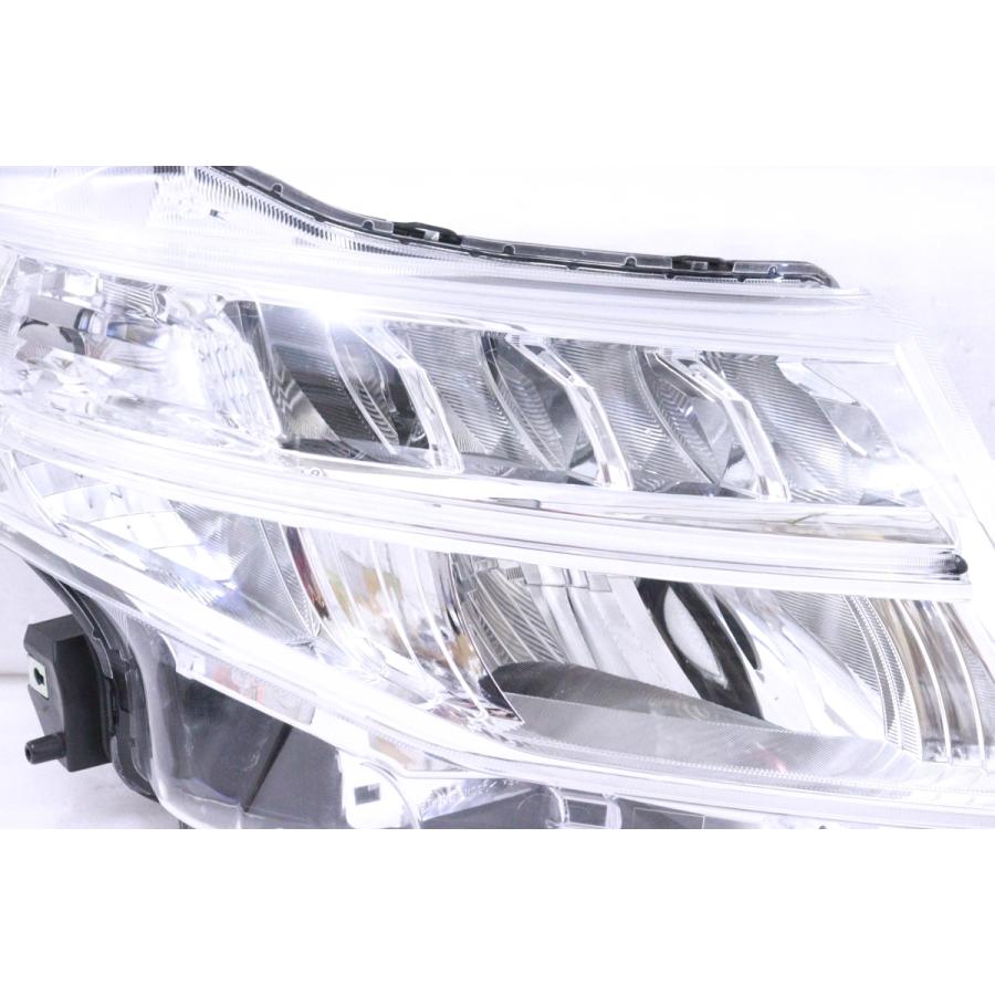美品！ルーミー(M900A)右LEDヘッドライトユニット