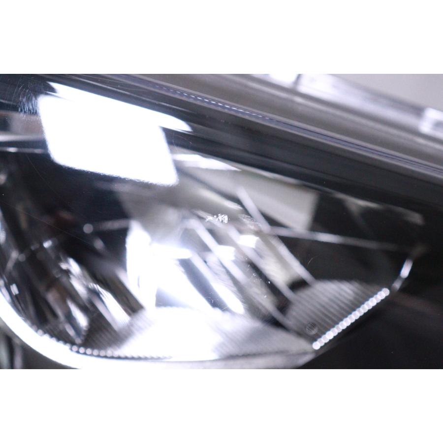 28-254☆美品☆LED MXPA10 ヤリス☆右ヘッドライト KOITO K0-3 打刻:K2