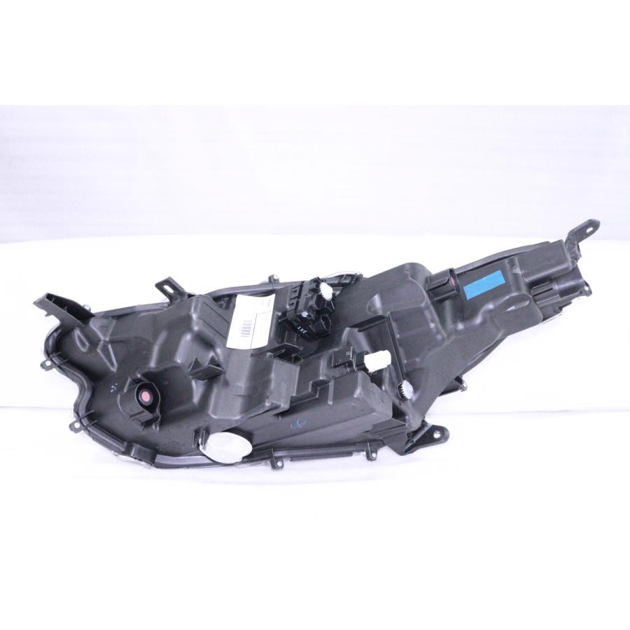 28-254☆美品☆LED MXPA10 ヤリス☆右ヘッドライト KOITO K0-3 打刻:K2