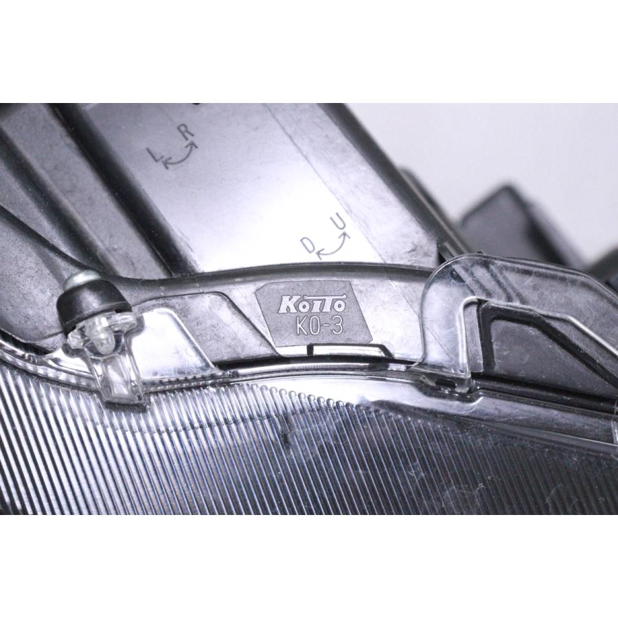28-323☆美品☆LED MXPA10 ヤリス☆右ヘッドライト KOITO K0-3 打刻:K2
