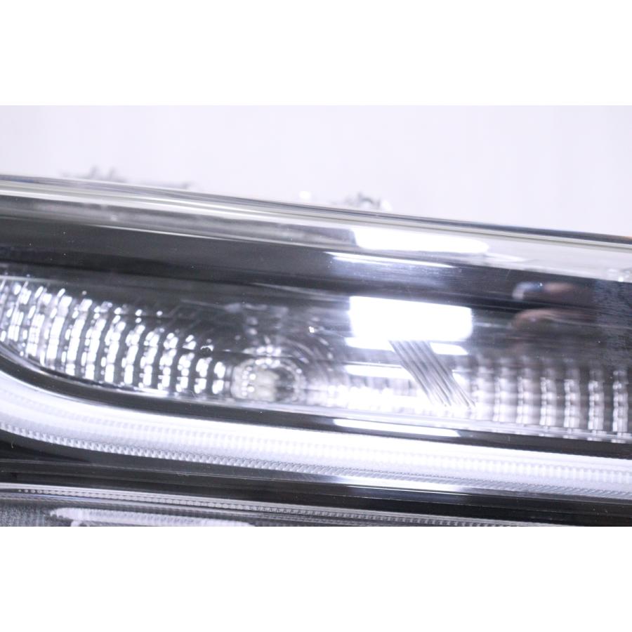 【送料込】トヨタカローラ/カローラツーリング ヘッドライト右 28-759☆【値下】美品☆LED NRE210 カローラ ツーリング☆右ヘッド