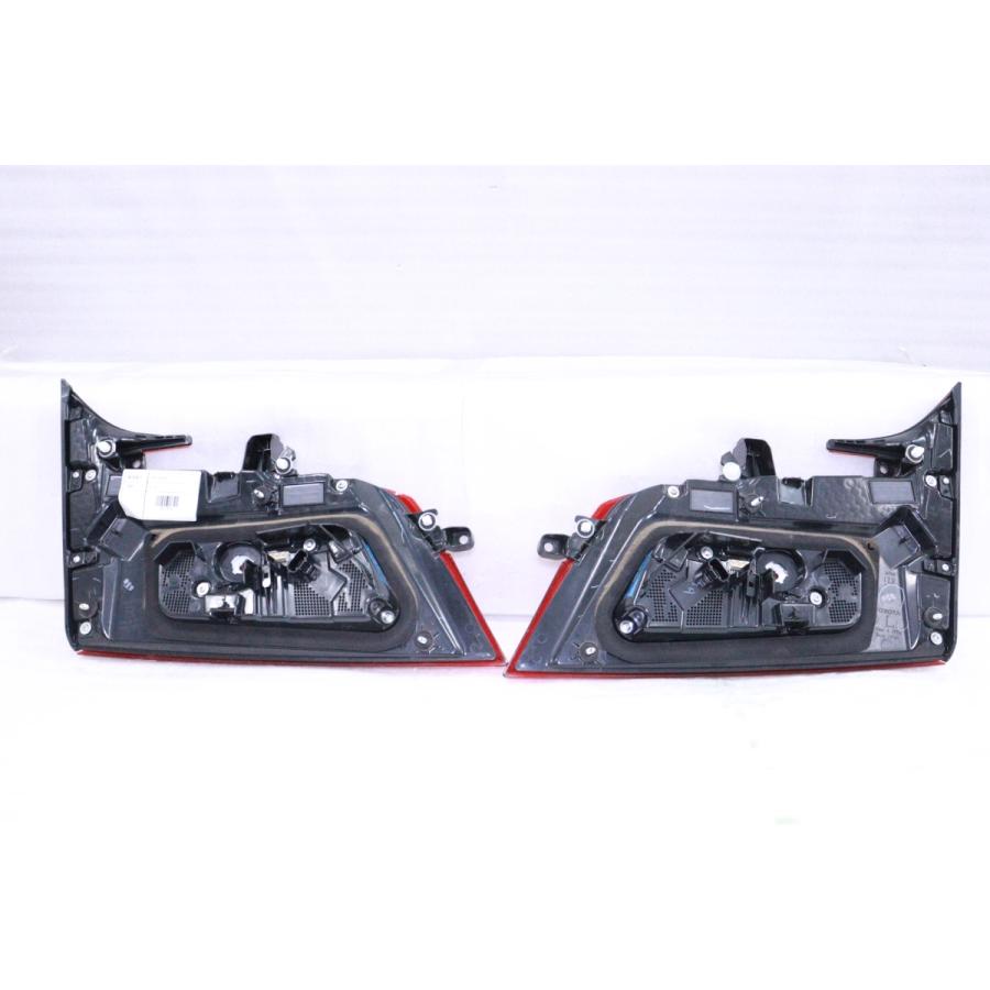 美品　後期 LED AGH30W 30アルファード 右テールランプ　58-81 29-1918☆美品☆後期 LED AGH30W アルファード☆左右テールライト