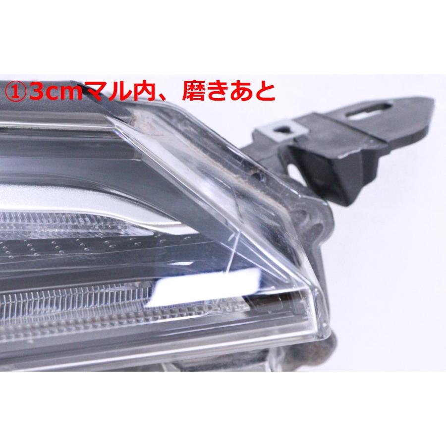 29-2047☆美品☆中期 LED NGX10 C-HR☆右ヘッドライト KOITO 10-111 打