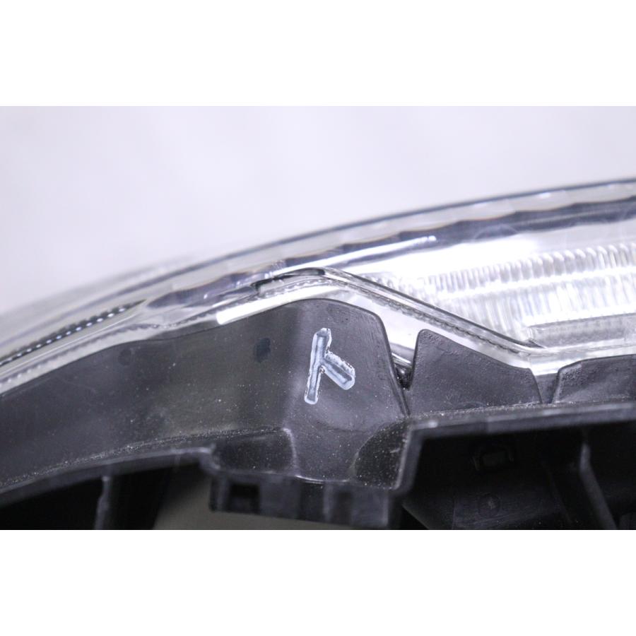 29-2336☆極上品 LED XZU700 ダイナ☆右ヘッドライト 12V KOITO 29-2336☆極上品 LED XZU700 ダイナ☆右ヘッドライト 12V KOITO