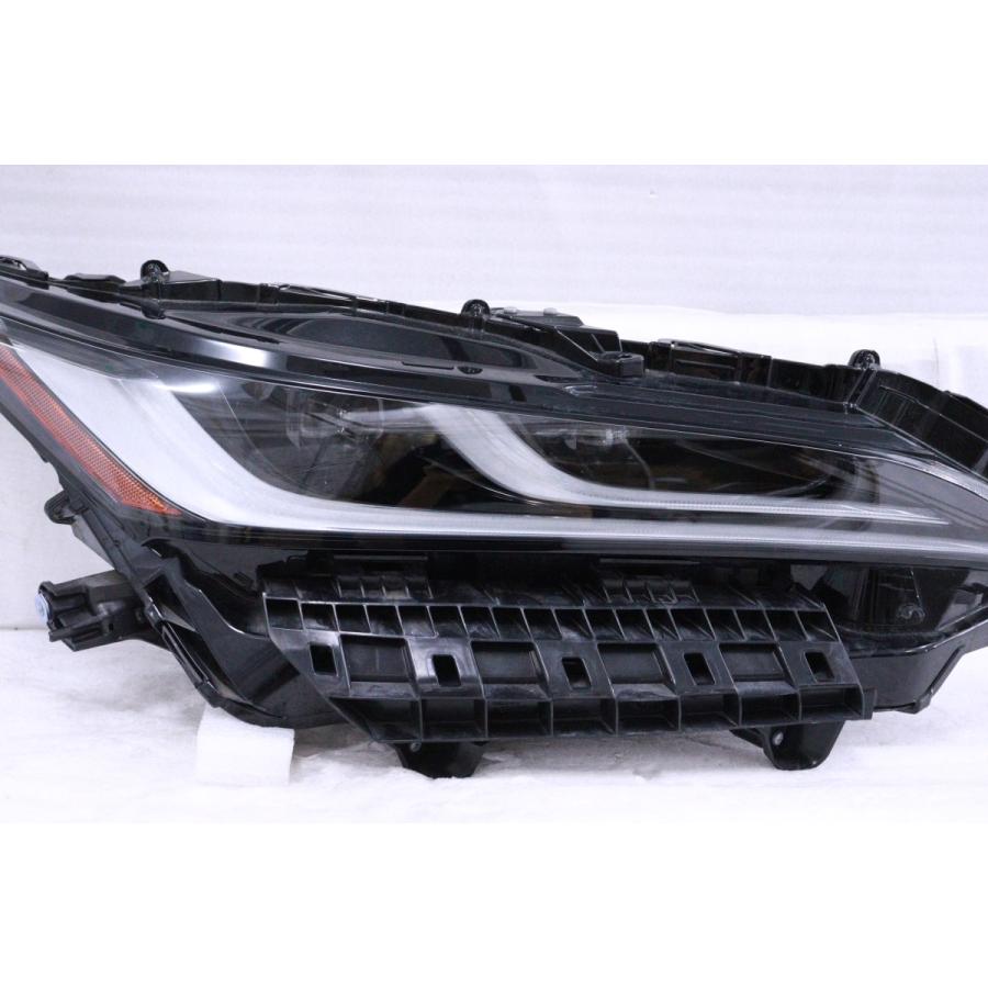 29-2512☆美品☆LED MXUA80 ハリアー HV☆右ヘッドライト KOITO 48-233