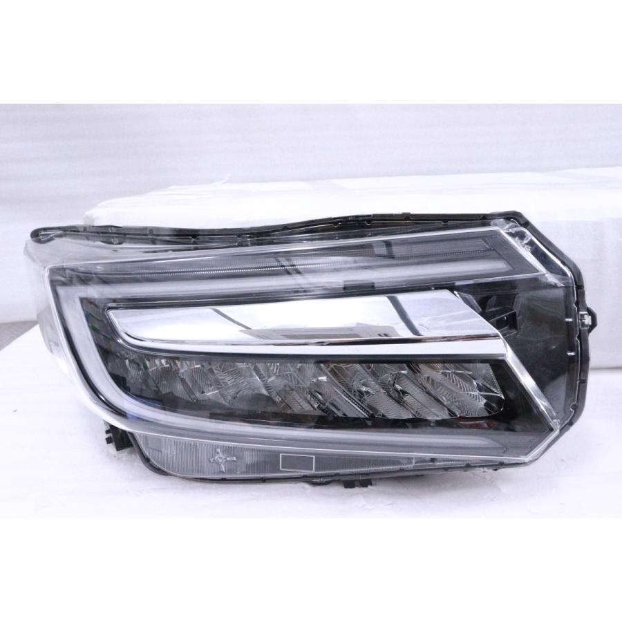 29-536☆美品 後期 LED RP3 ステップワゴンスパーダ☆右ヘッド 29-536☆美品 後期 LED RP3 ステップワゴンスパーダ☆右ヘッド