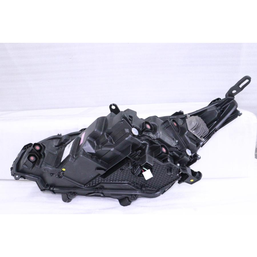 80ハリアー　ヘッドライトRH 美品 29-553☆美品☆LED MXUA80 ハリアー HV☆右ヘッドライト KOITO