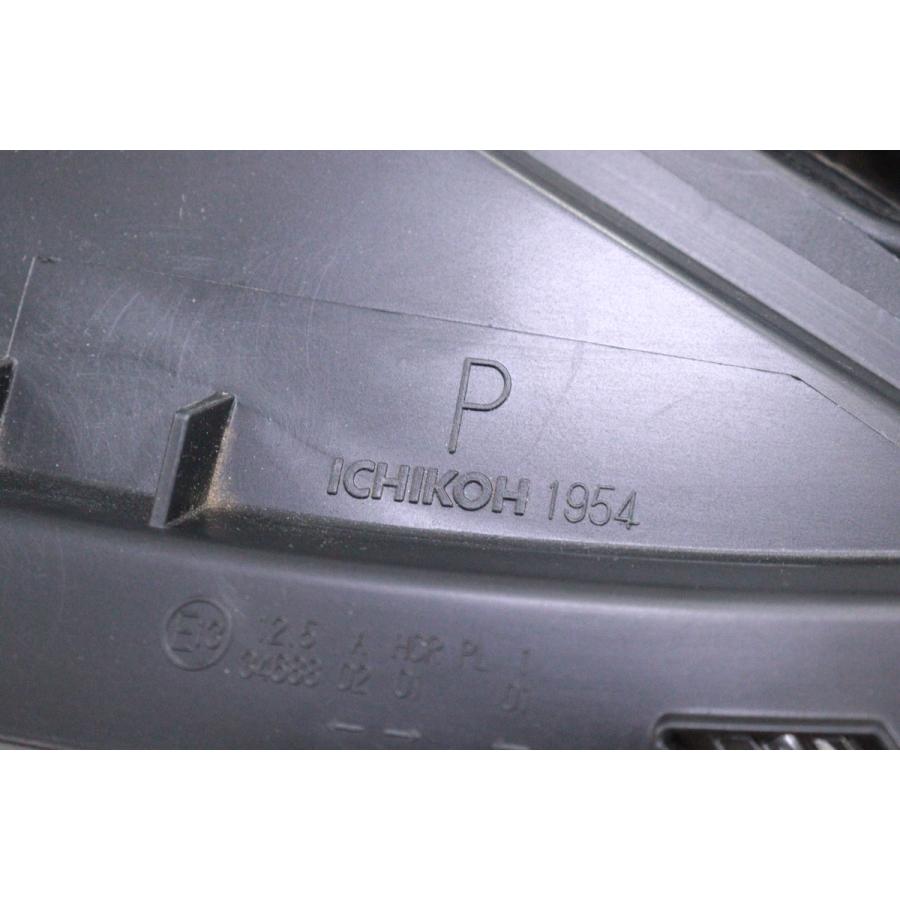 29-827☆【値下】美品 LED ZE1 リーフ☆右ヘッドライト ICHIKOH 1954