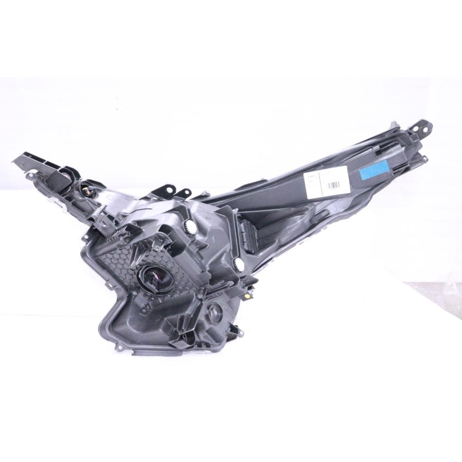 2X-1215☆【値下】美品 前期 LED ZVW50 プリウス☆右ヘッドライト