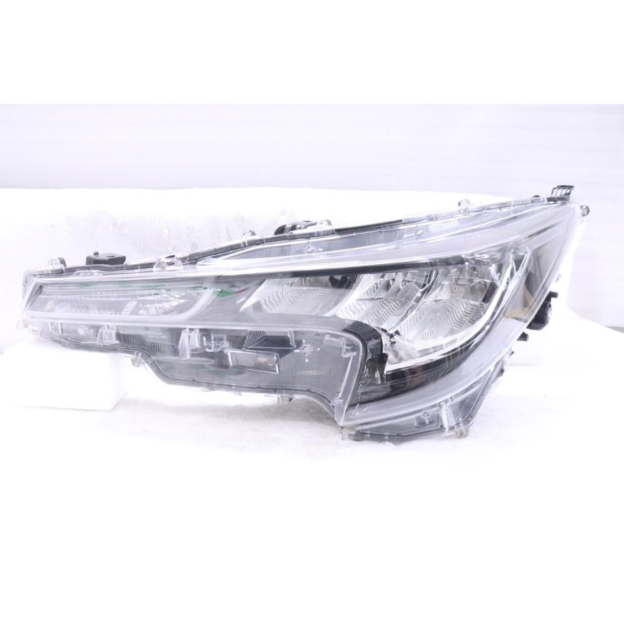 2X-1533☆美品 LED NRE210H カローラスポーツ HV☆左ヘッドライト