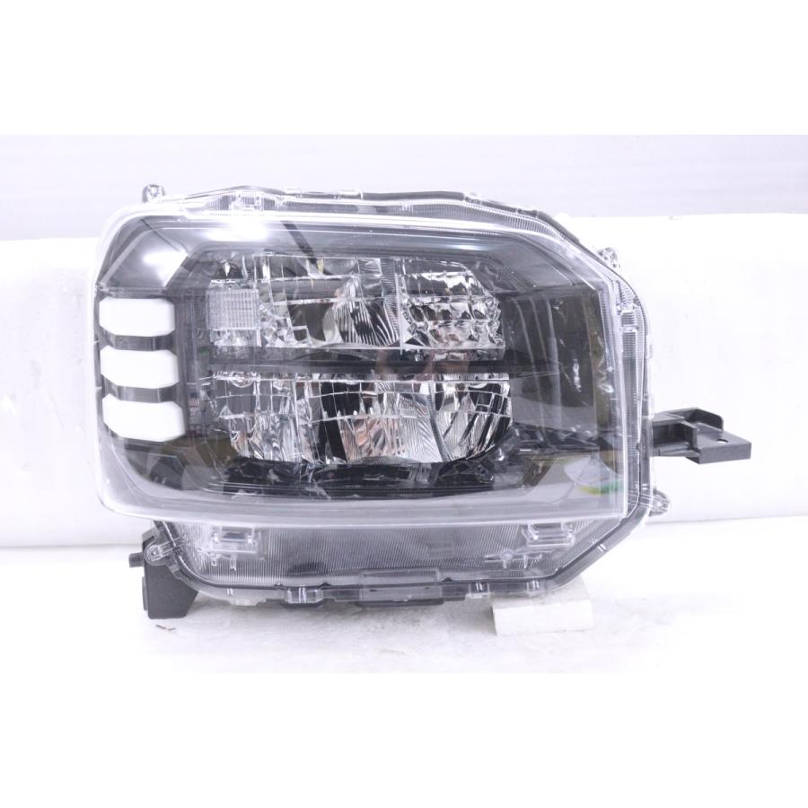 ダイハツタフト ヘッドランプ 右 LA 900 S美品 2X-2026☆【値下】美品 LED LA900S タフト X☆右ヘッドライト KOITO