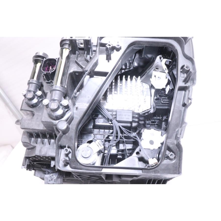 2X-562☆美品☆LED F3 アウディQ3☆右ヘッドライト 83A.941.034.A 打刻