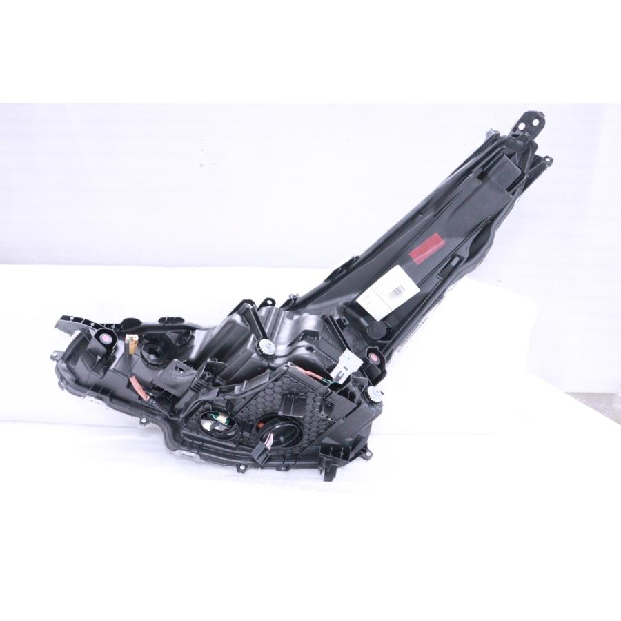 2X-987☆極上品 後期 LED ZVW51 プリウス☆右ヘッドライト ブラック