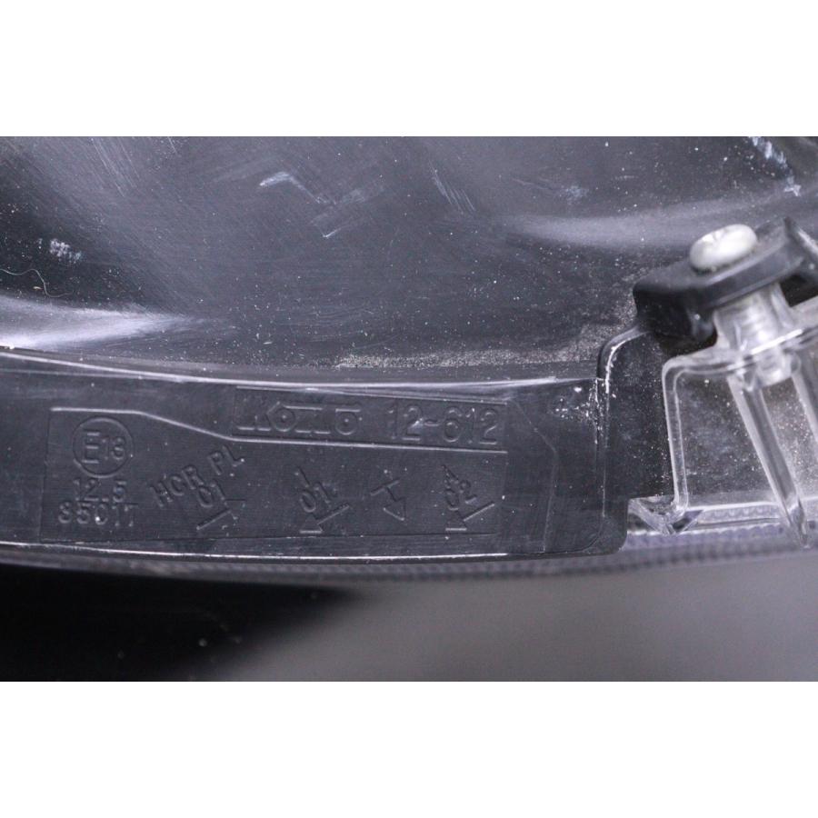2Y-1489☆LED NRE210H カローラスポーツ☆右ヘッドライト KOITO 12-612