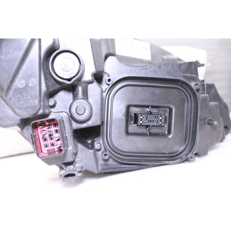 2Y-175☆【値下】後期 LED MB ボルボ V40☆左ヘッドライト