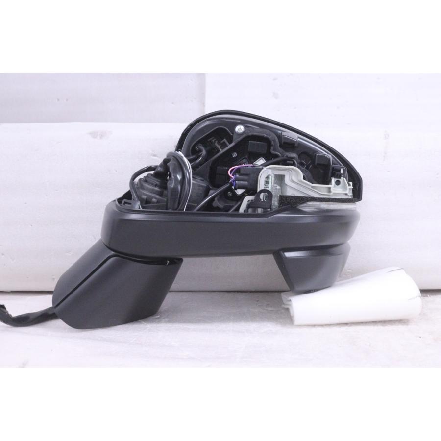 2Y-802☆美品 14P カメラ付 RV5 ヴェゼルeHEV 左ドアミラー 76258-3M0