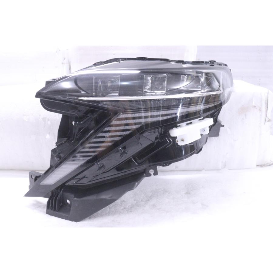 30-1056☆【値下】極上品☆LED B6AW サクラ☆左ヘッドライト KOITO 100 
