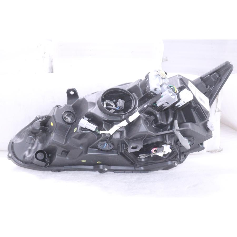 レクサス　右　 ヘッドライト　CT200h　ZWA10 guparts_lx410-hligs