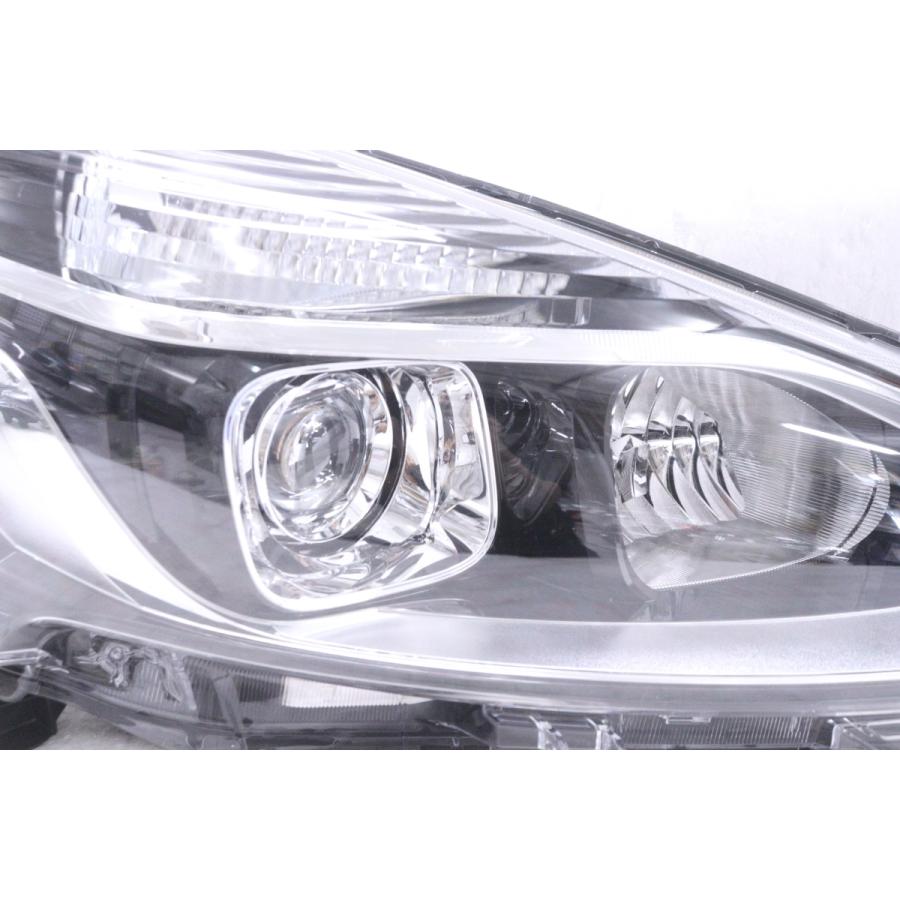 30-1622☆美品☆LED NHP170G シエンタ HV☆右ヘッドライト 特別仕様車