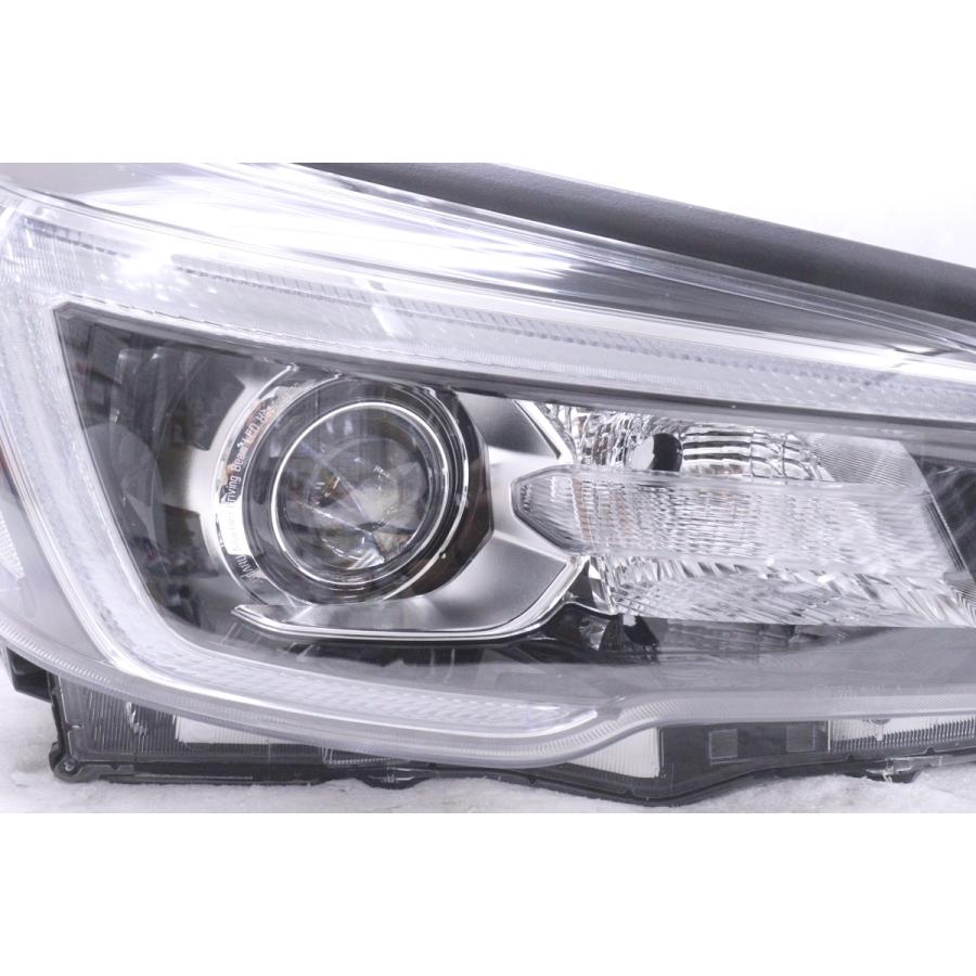 30-803☆【値下】前期 A年改 B年改 LED SK9 フォレスター HV☆右ヘッド