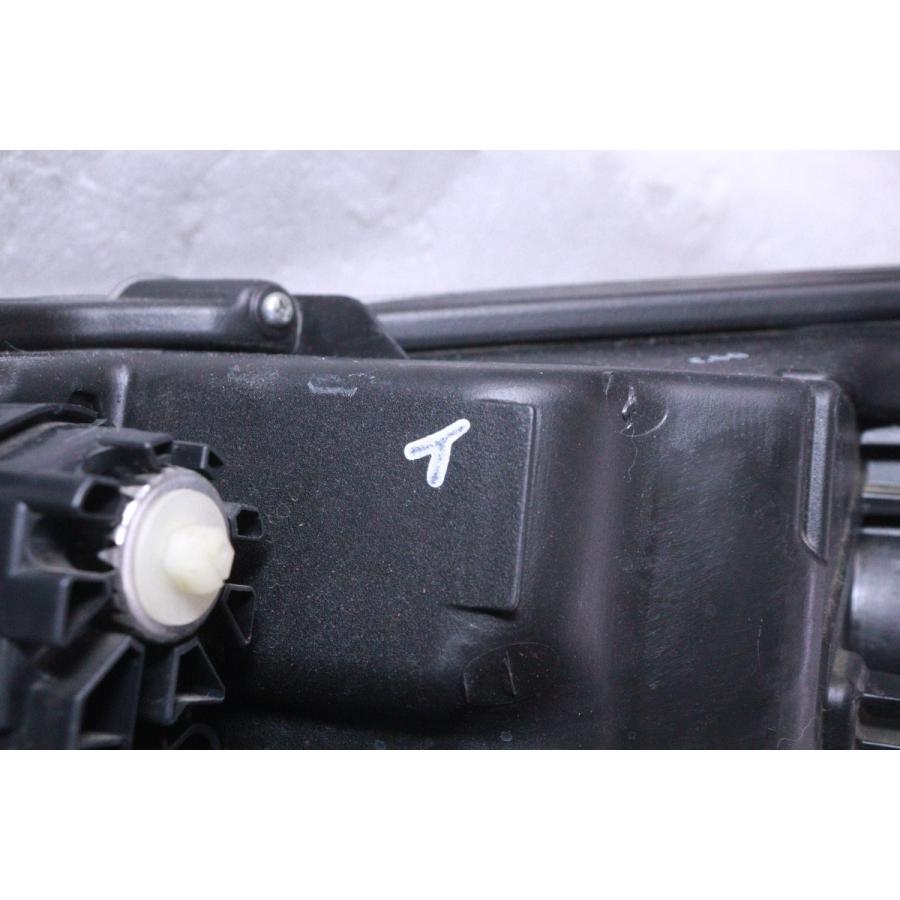 31-1435☆【値下】美品☆AFS付 中期 LED V37 スカイライン☆右ヘッド