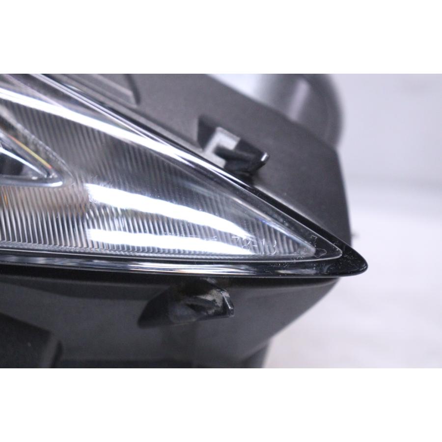 31-570☆前期☆LED AGZ10 レクサス NX NXハイブリッド 右ウィンカー 
