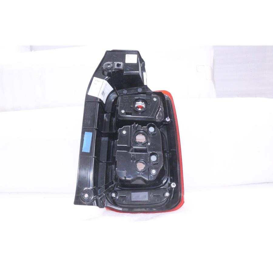 MX91S ワゴンRスマイル HV 純正 右LED テールランプ ASSY