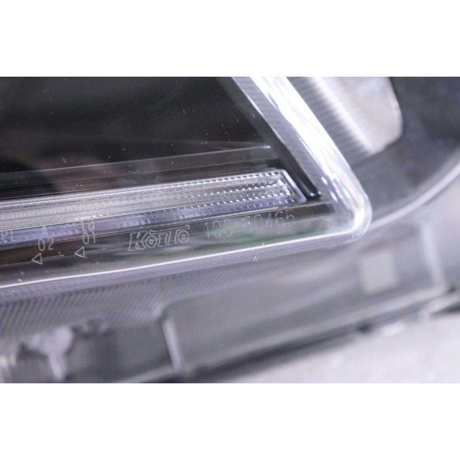 32-1338☆美品☆後期 LED SKE フォレスターHV☆右ヘッドライト X