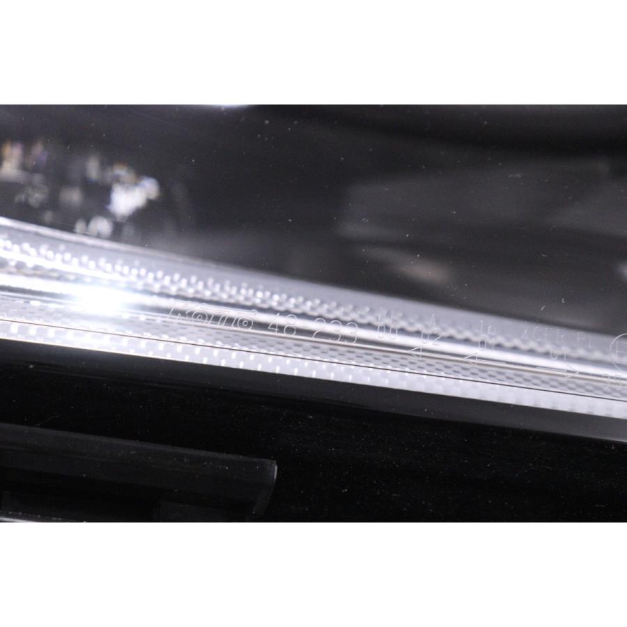 32-347☆極上品☆LED MXUA80 ハリアー HV☆右ヘッドライト KOITO 48