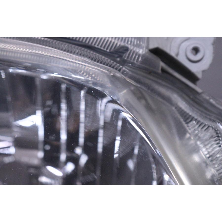 32-736☆4型~ LED 200 ハイエース☆右ヘッドライト KOITO 26-137 打刻