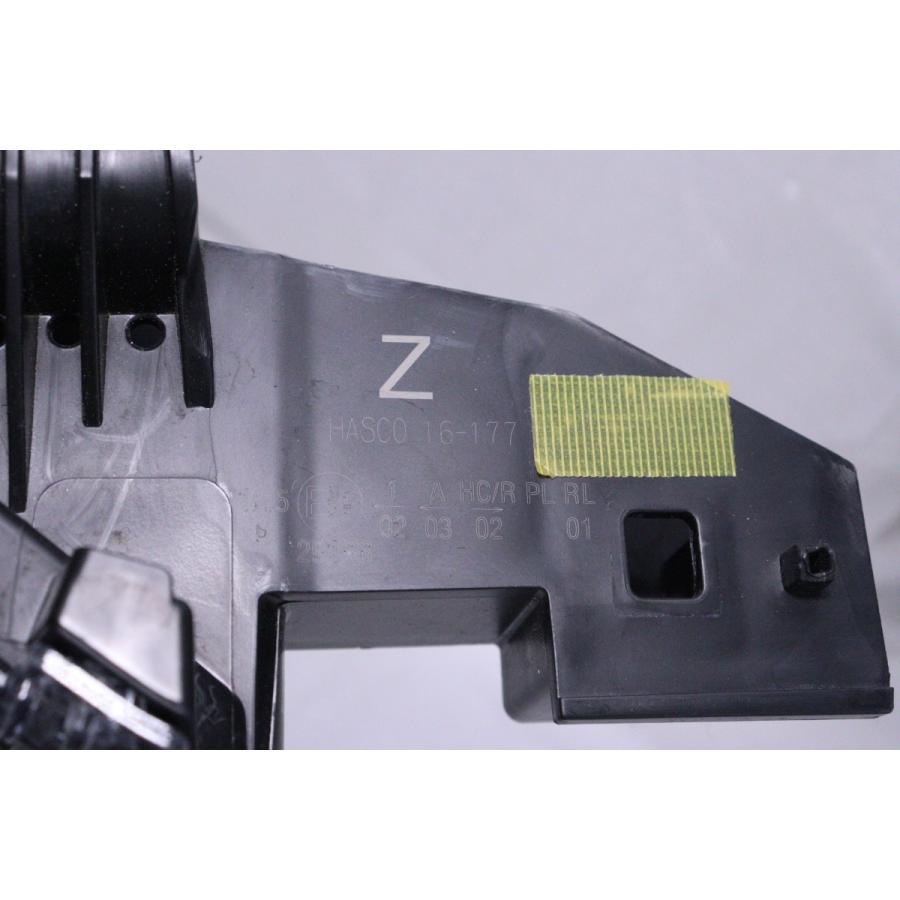 33-1800☆【値下】美品☆LED ZVG11 カローラクロス☆右ヘッドライト