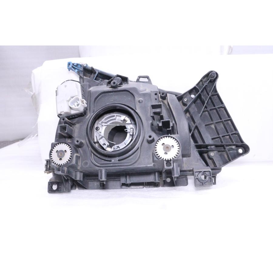 ZNS0243◇いすゞエルフ◇純正左ヘッドライト◇ハロゲン◇KOITO 110-21884◇24Ｖ◇NKR85◇NJR85 ZNS0243◇いすゞエルフ◇純正左ヘッドライト◇ハロゲン◇KOITO 110