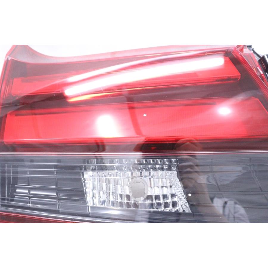 33-2594☆前期 LED AGH30W アルファード☆左テールライト KOITO 58-70 