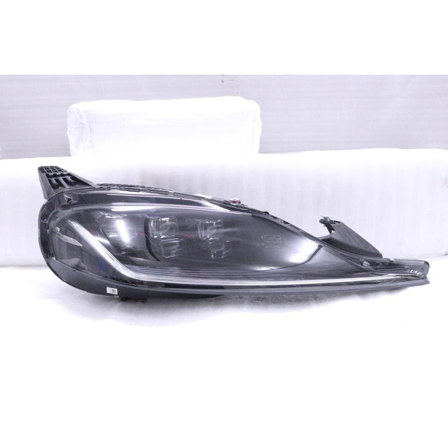 33-2647☆美品 LED DB82 スープラ☆右ヘッドライト LE16C6391 ユニット