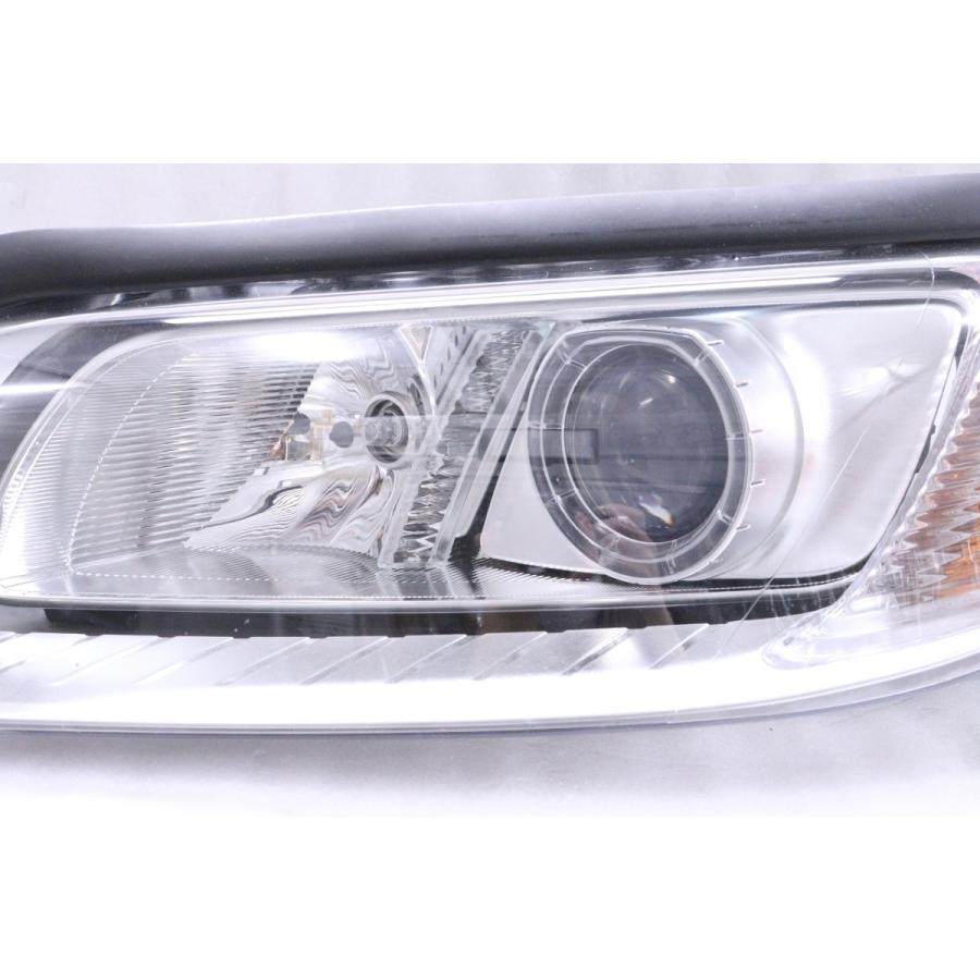 33-40☆HID BB ボルボV70☆左ヘッドライト 31214349 メッキ 純正 Volvo 
