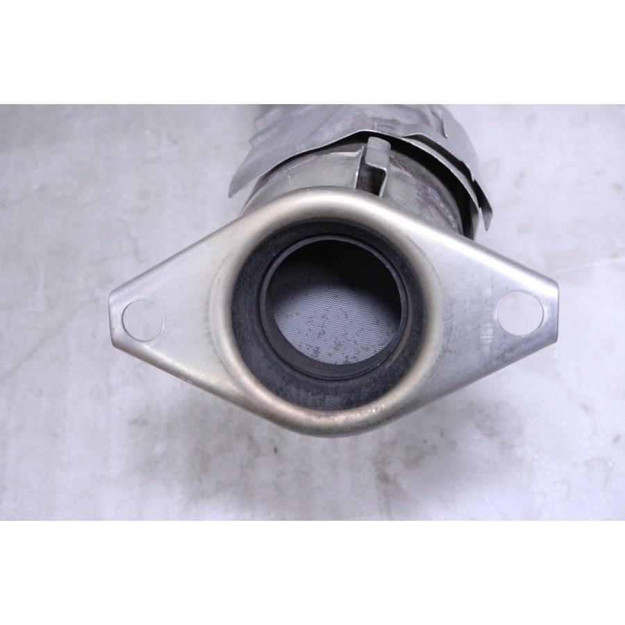 プリウス　触媒　コンバータ　キャタライザー Amazon | 新品 未使用 触媒 キャタライザー トヨタ車用 プリウス ZVW30