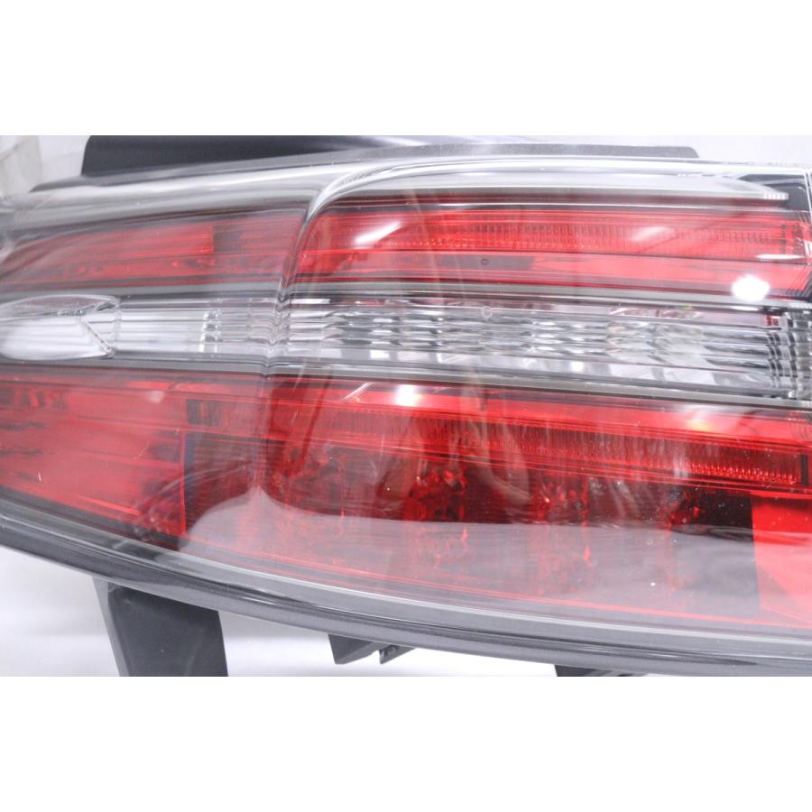 33-915☆後期 LED AZK10 SAI☆左テールライト KOITO 75-16 打刻 33-915☆後期 LED AZK10 SAI☆左テールライト KOITO 75-16 打刻