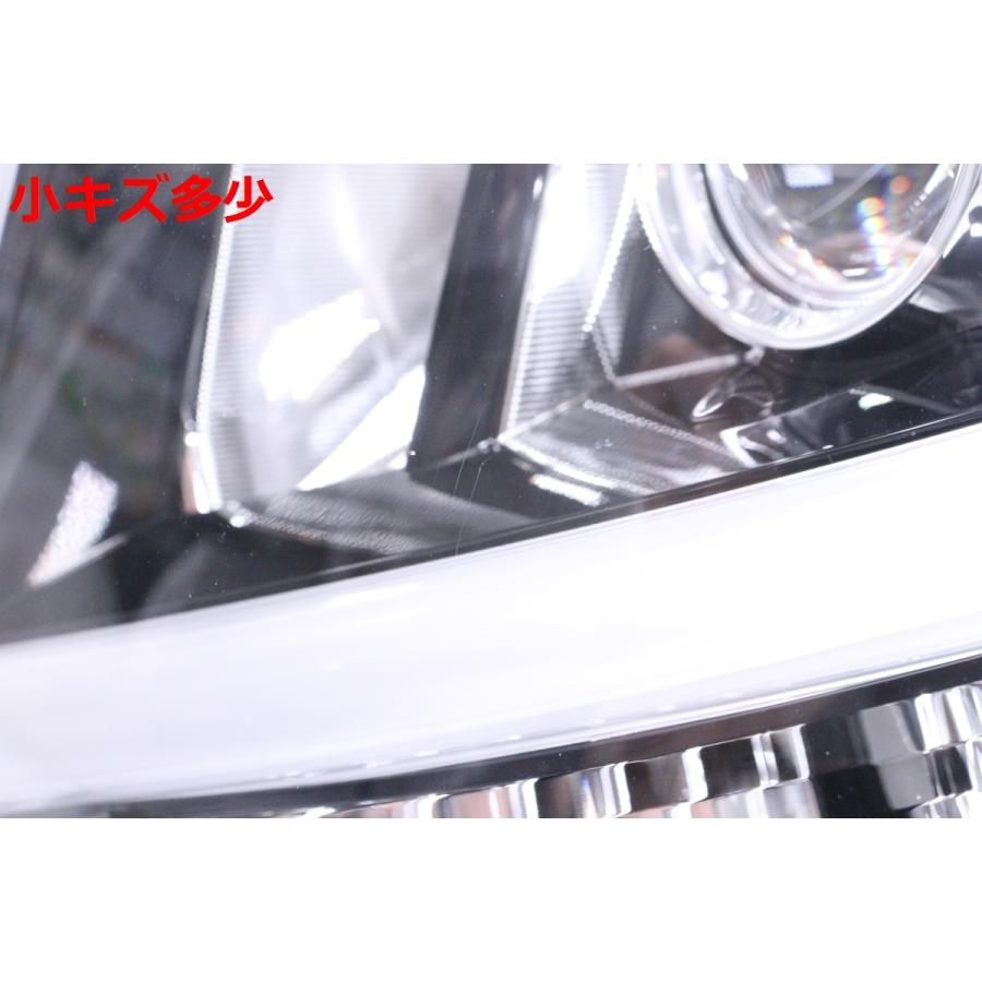 ダイハツムーヴカスタム左ヘッドランプユニット