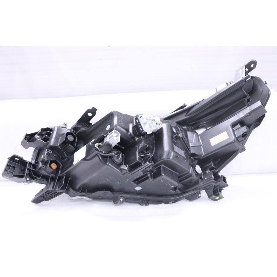 ハイラックス gun125 ヘッドライト　右だけ 34-2009☆後期 LED GUN125 ハイラックス☆右ヘッドライト KOITO