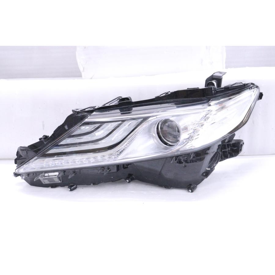34-2024☆美品☆後期 LED AXVH70 カムリ☆左ヘッドライト KOITO 33-275