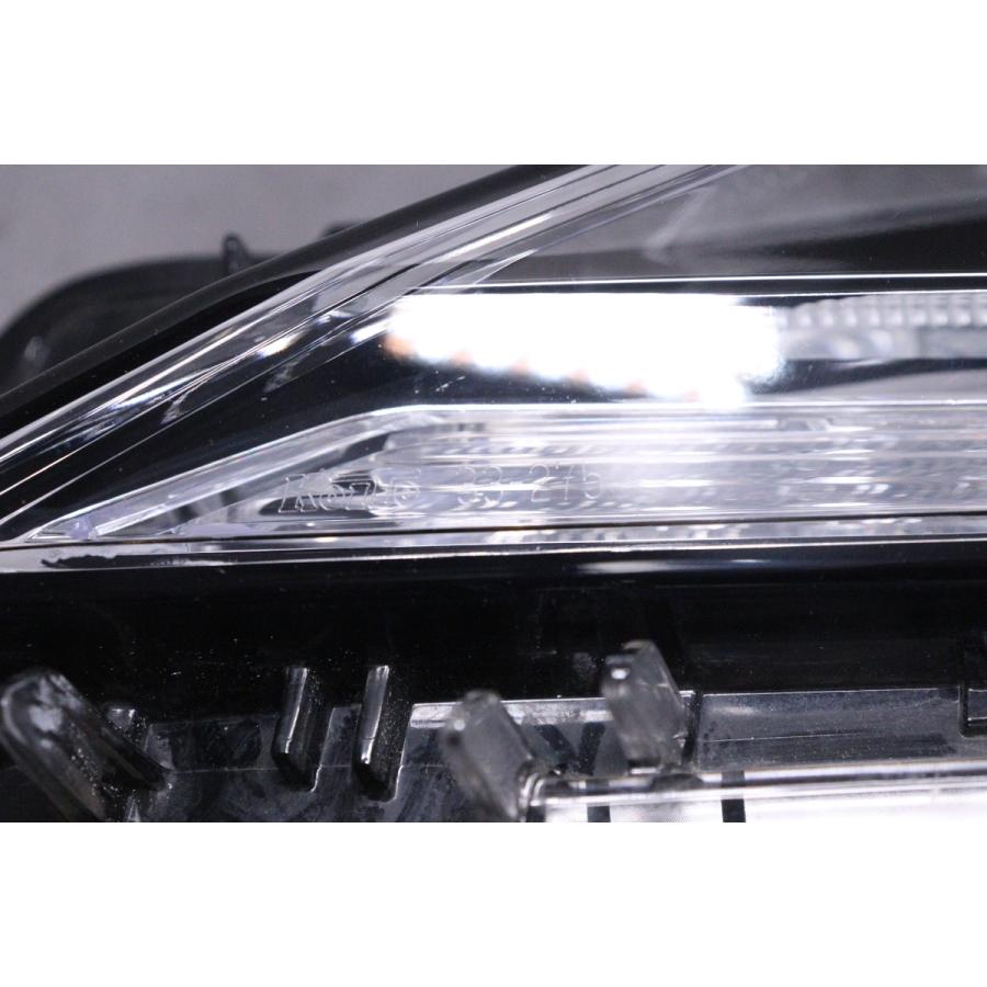 カムリ　AXVH70　後期　LED　ヘッドライト　左右　セットコイト33-233 34-2024☆【値下】美品☆後期 LED AXVH70 カムリ☆左ヘッドライト