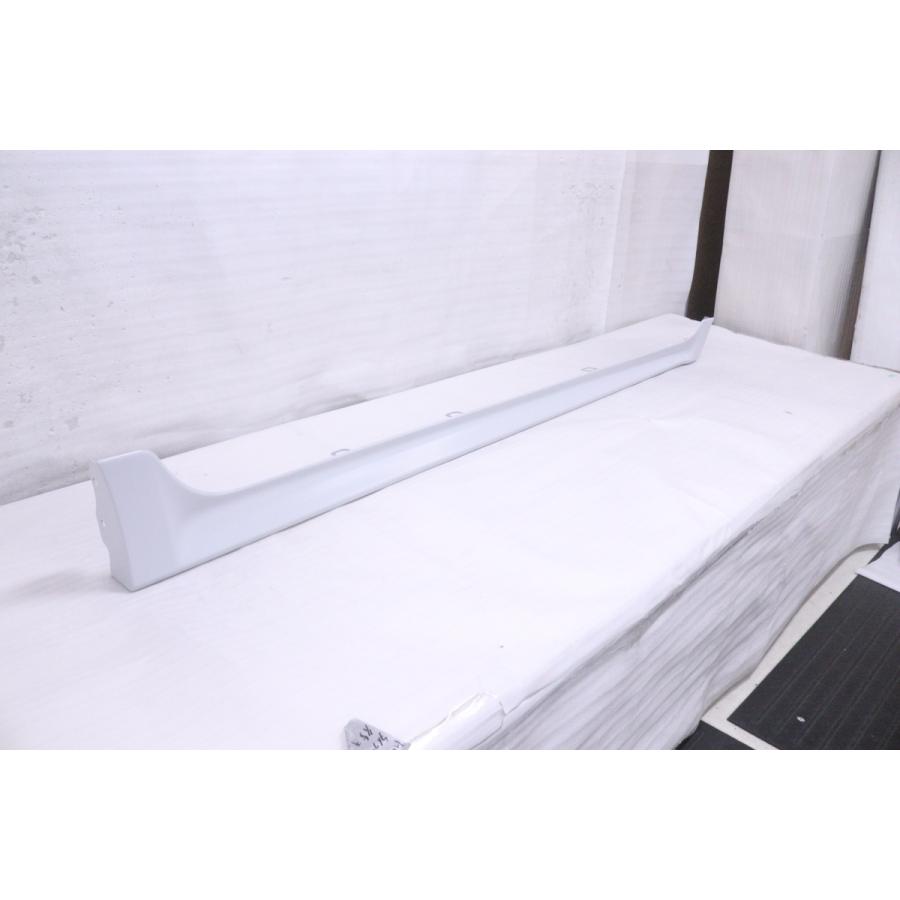 34-207☆未使用品☆TRD☆前期 中期 NHP10 アクア 右サイドスカート