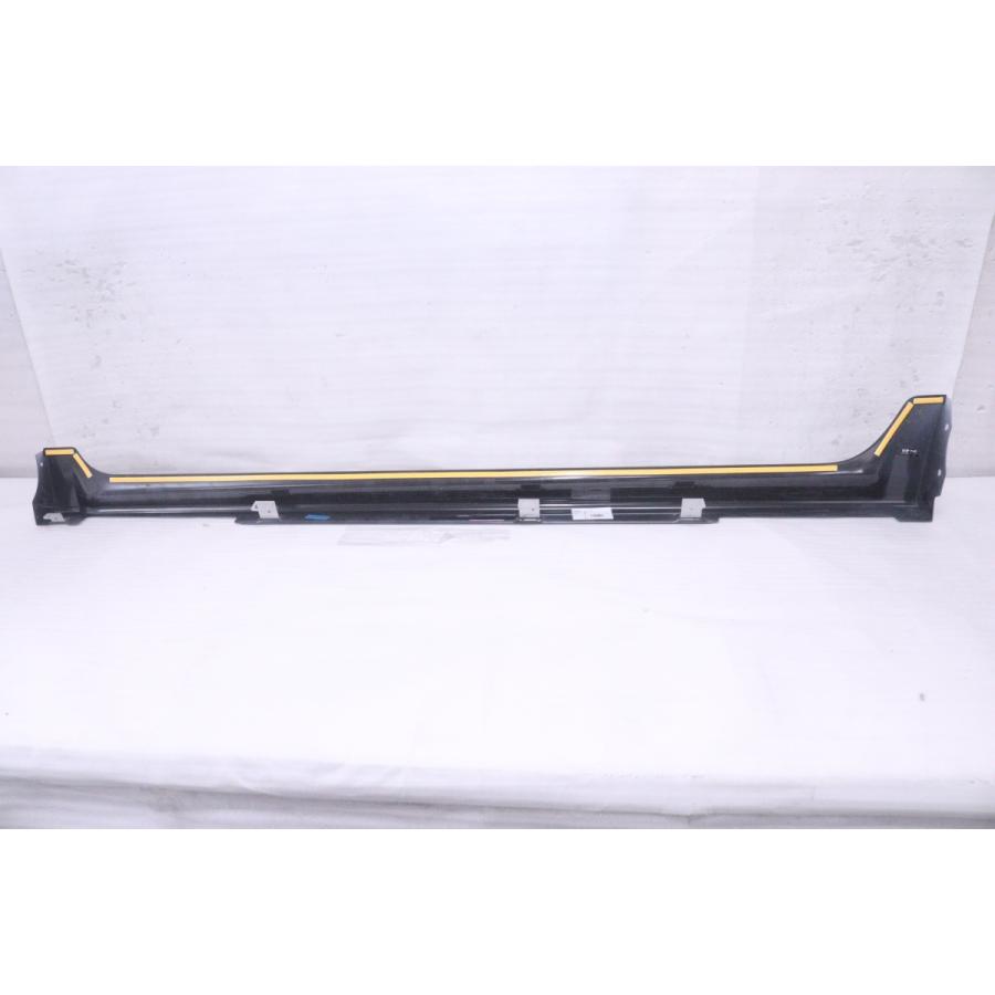34-207☆未使用品☆TRD☆前期 中期 NHP10 アクア 右サイドスカート