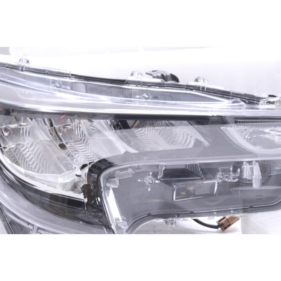 34-2086☆美品☆LED NRE210H カローラスポーツ☆右ヘッドライト KOITO