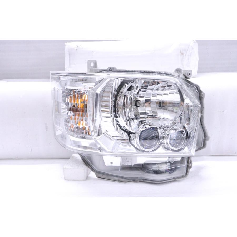 34-2489☆極上品☆4型〜 LED 200系 ハイエース☆右ヘッドライト ミドル