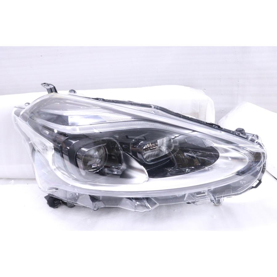 34-371☆美品☆後期 LED NSP170G シエンタ☆右ヘッドライト ICHIKOH 52