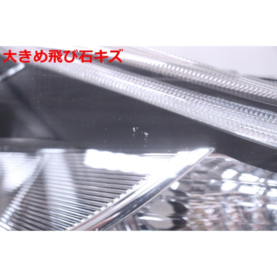 34-607☆後期 LED ZVW40W プリウスα☆右ヘッドライト KOITO 47-65 打刻