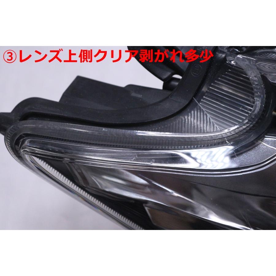 34-607☆後期 LED ZVW40W プリウスα☆右ヘッドライト KOITO 47-65 打刻